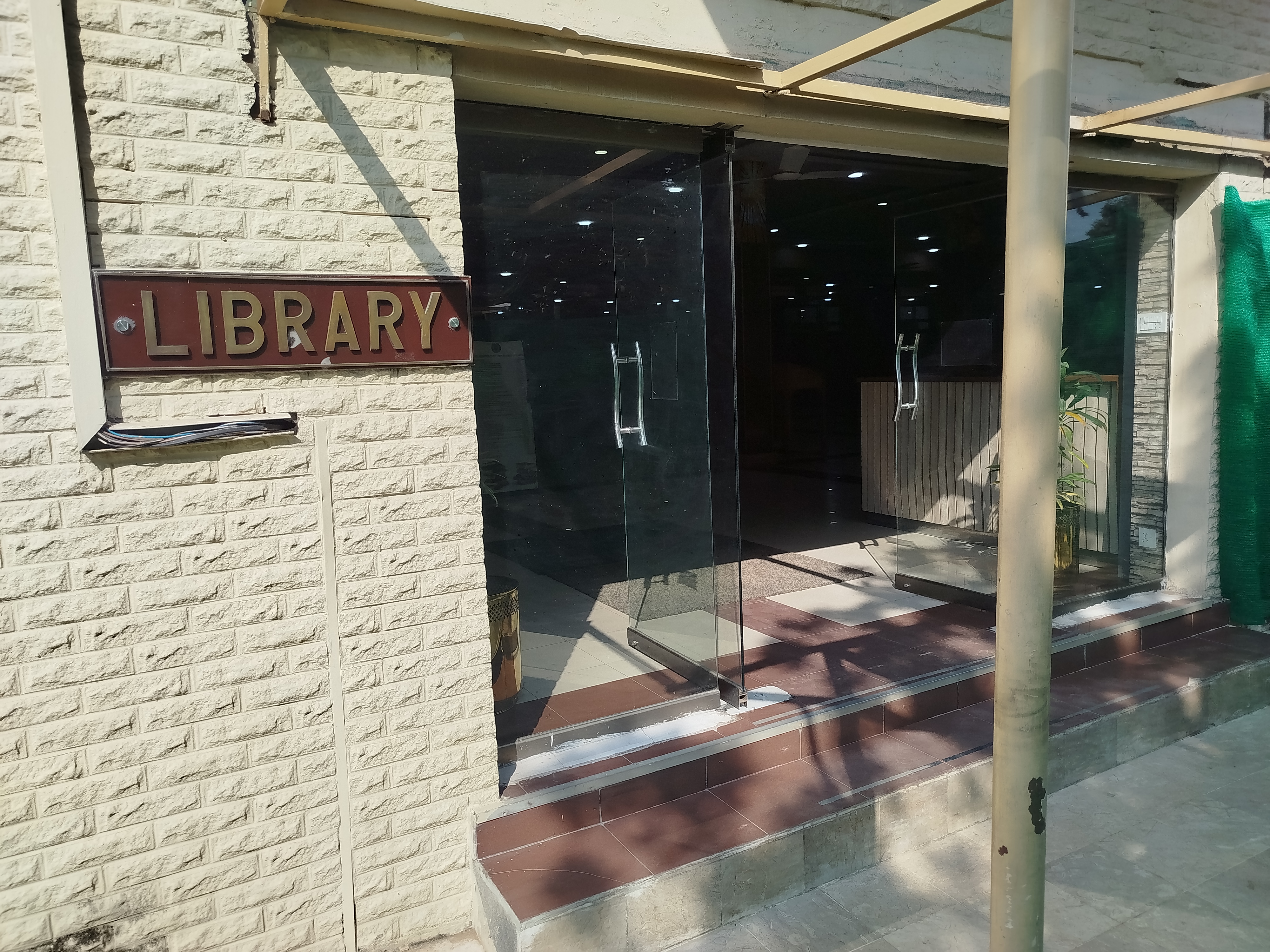 Learning Resource Center Image 10